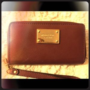 Michael Kors wristlet